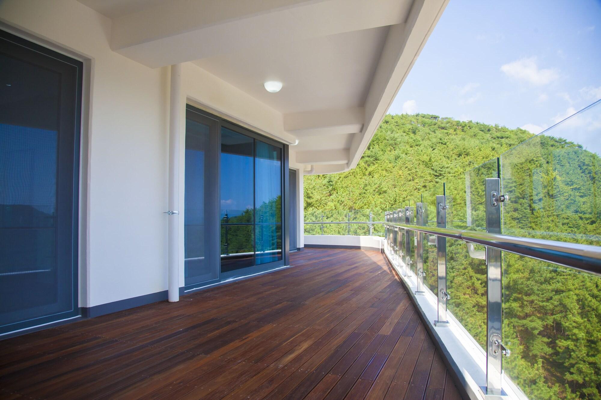 Dongwon Youthhostel Tongyeong Exterior photo